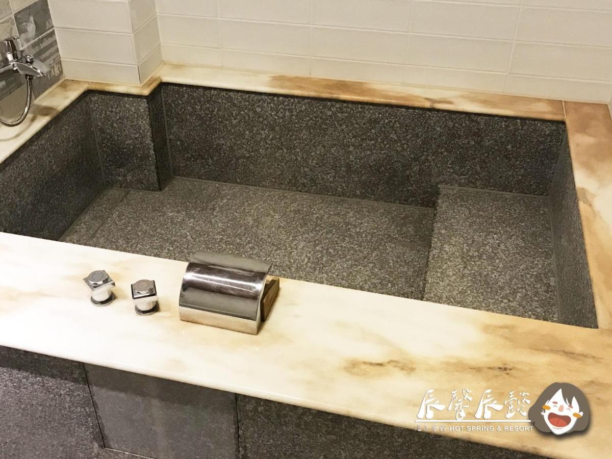 沐馨溫泉民宿 Jiaoxi Esterno foto